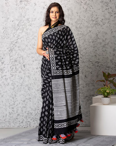 Aria Handblock Mul-mul Saree with Blouse