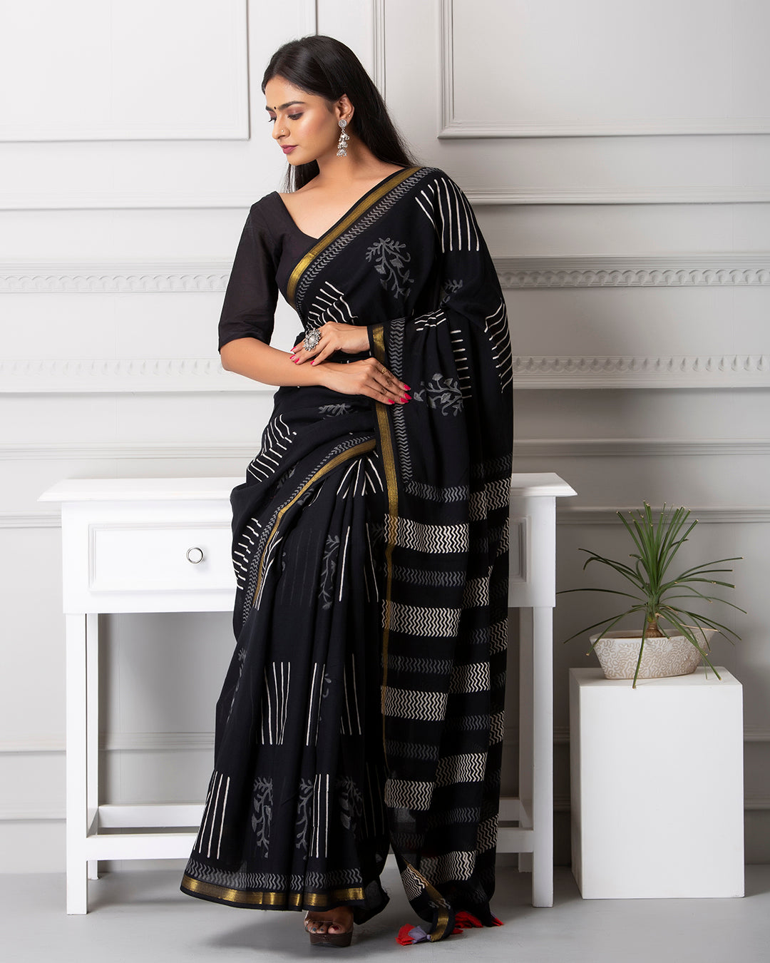 Kayla Handblock Mul-mul Saree with Blouse