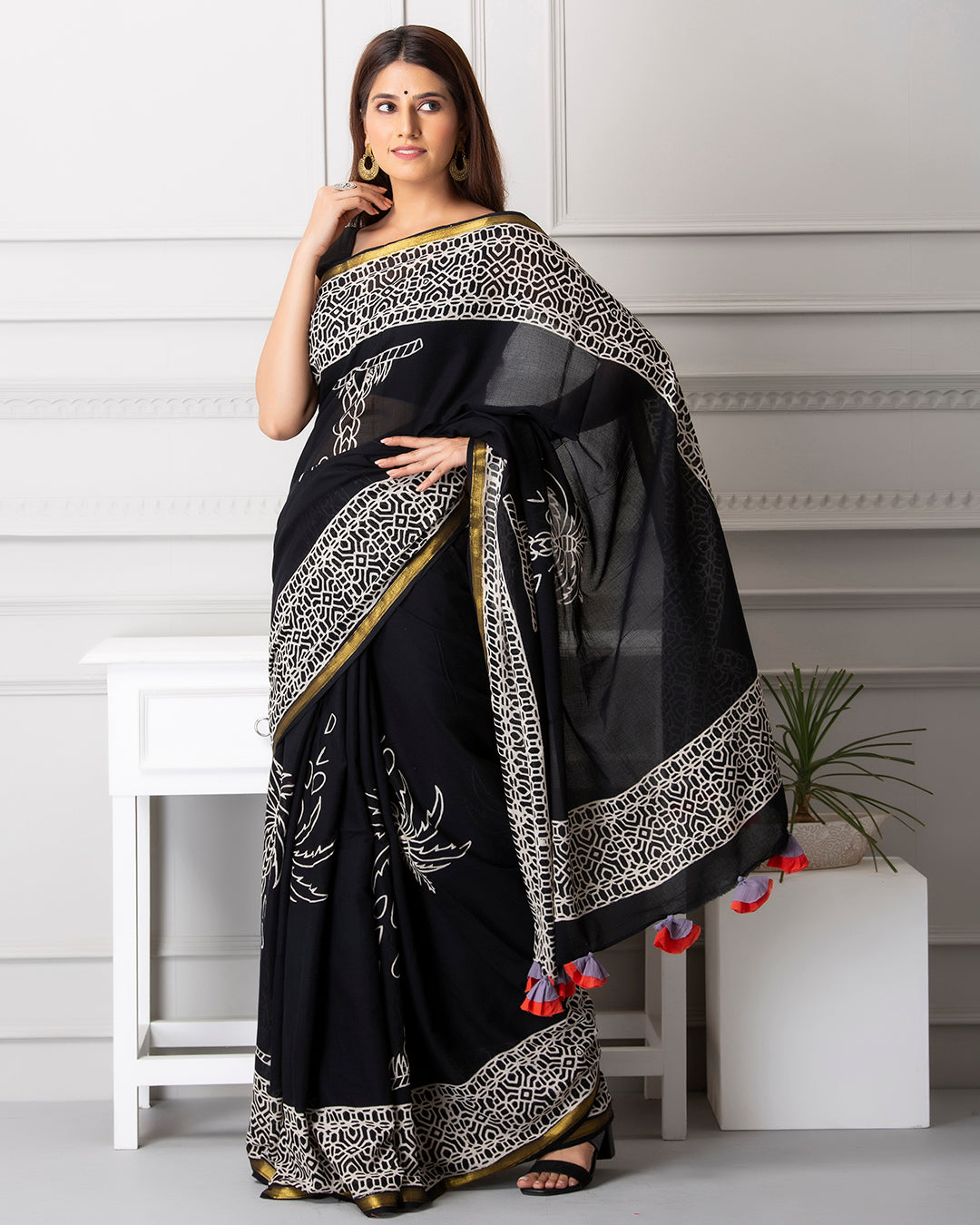 Kaylee Handblock Mul-mul Saree with Blouse