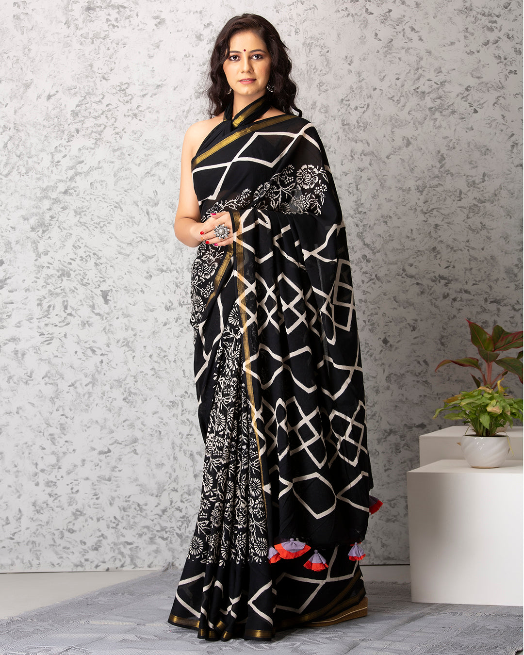 Laila Handblock Mul-mul Saree with Blouse