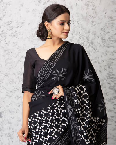 Layla Handblock Mul-mul Saree with Blouse